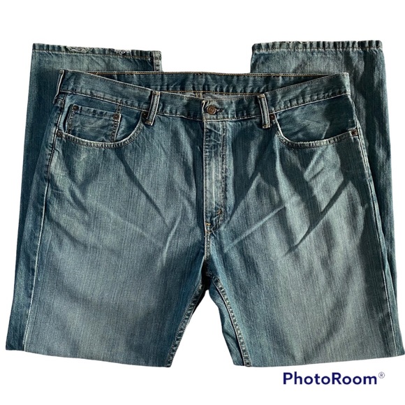 Levi's | Jeans | Levis 559 Distressed 